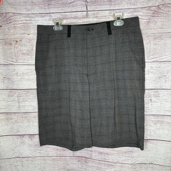 Travis Mathew Charcoal Gray Performance Golf Outdoors Shorts Size 34 - Picture 11 of 11